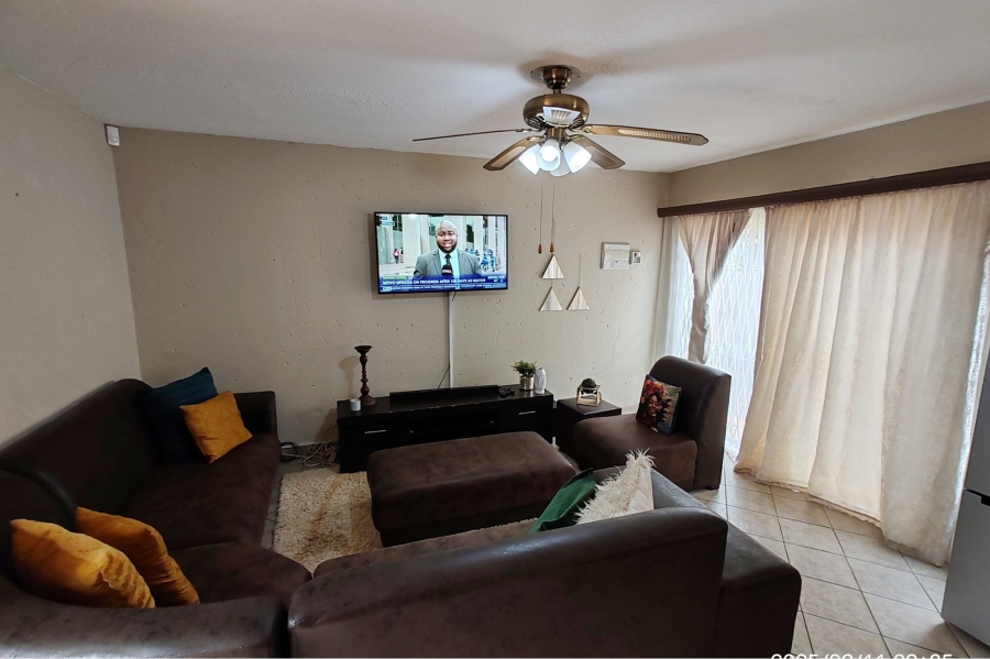 2 Bedroom Property for Sale in Vaalpark Free State